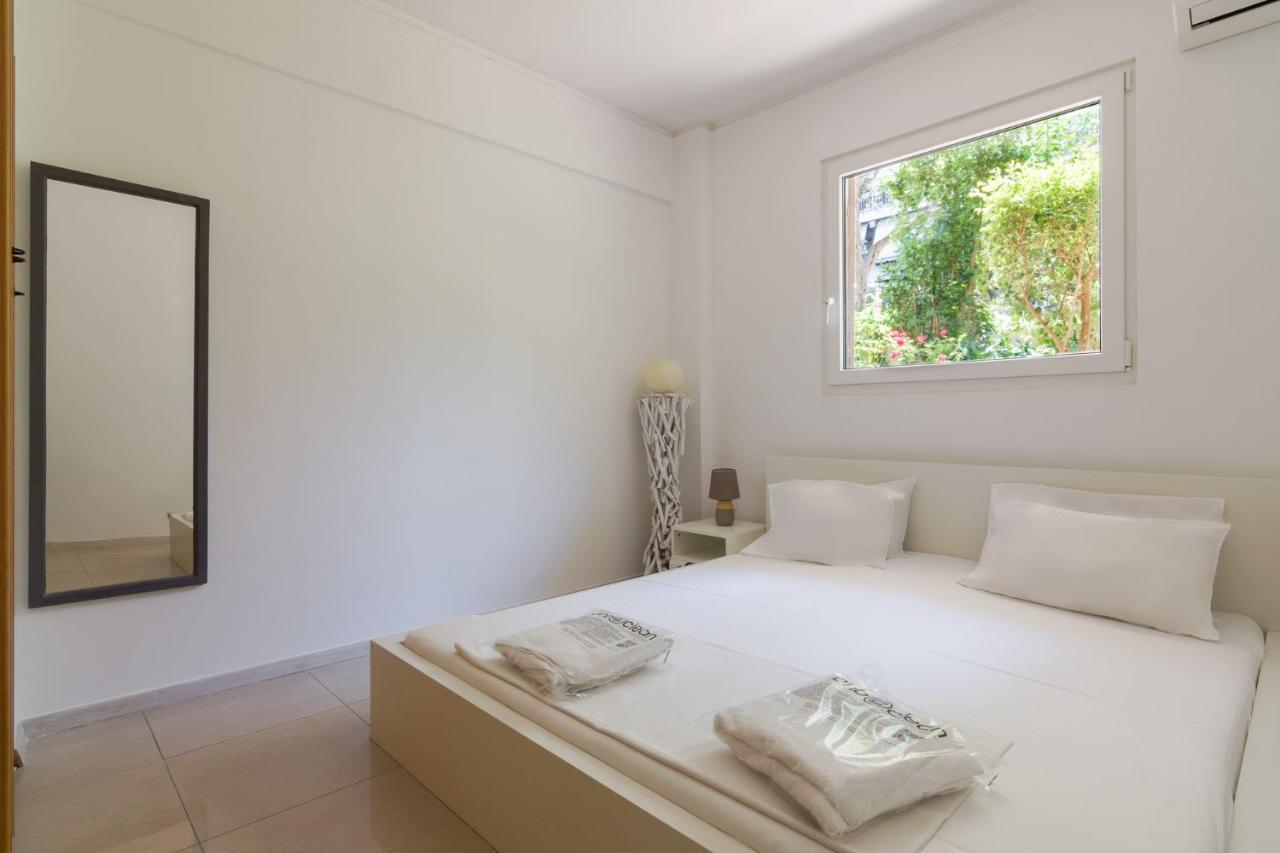 Comfy Apartment Close To Floisvos Beach Athens Exterior photo